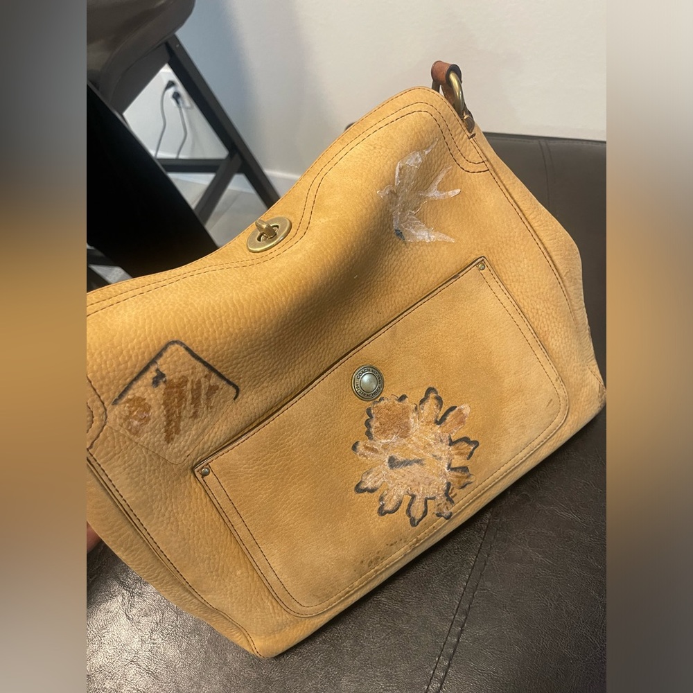 Coach Vintage Y2K Chelsea turn lock MISSING SHOULDER STRAP. HAS PAINT WORK - Picture 4 of 11